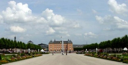 Schwetzingen Schloss vom Schlossgarten aus gesehen